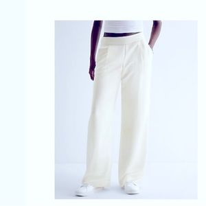 BRAND NEW Express Satin Pant Sz 8 NWT